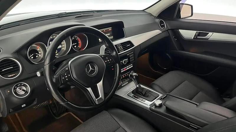 Musta Käytetty 2013 Mercedes C220 Business Sedan | 9 990 € (Hyvä tarjous) - Kuva 1/4