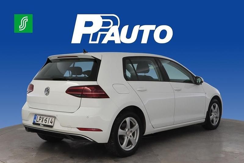 Käytetty VW e-Golf S 100 kW (136 HP) 2017 Valkoinen Viistoperä
