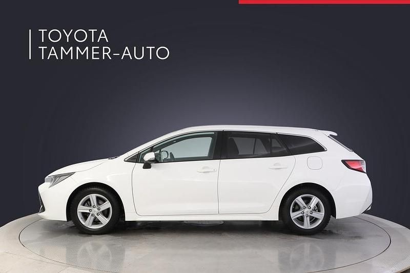 Käytetty Toyota Corolla Edition 122 HP (89 kW) 2022 Valkoinen Farmari