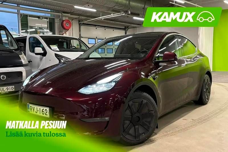 Käytetty 2023 Tesla Model Y Katumaasturi | 37 900 € (Perustarjous) - Kuva 1/3