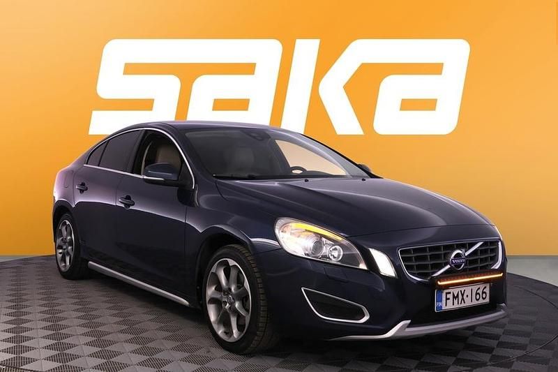 Käytetty Volvo S60 Summum 205 HP (150 kW) 2011 Sedan
