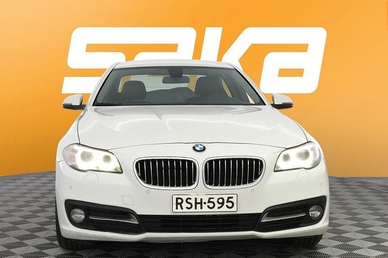 Käytetty BMW 520 Exclusive 190 HP (139 kW) 2016 Sedan