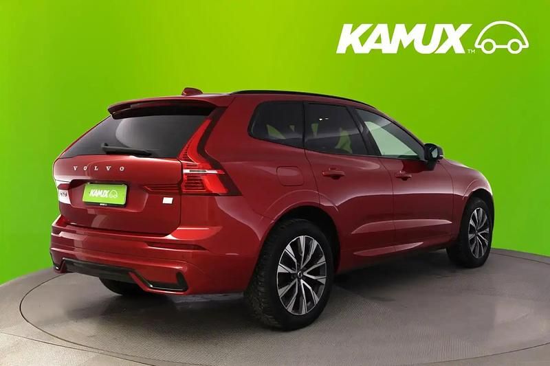Käytetty Volvo XC60 R-Design 253 HP (186 kW) 2022 Punainen Katumaasturi