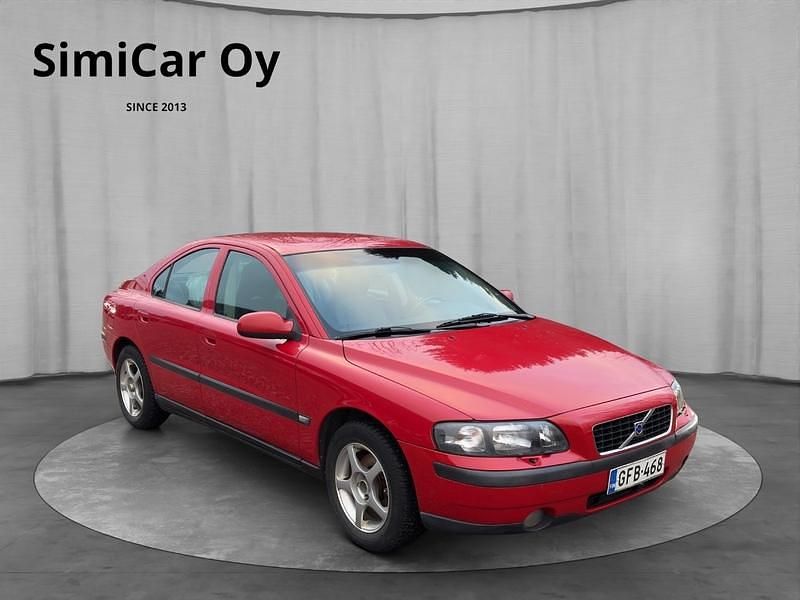 Käytetty 2002 Volvo S60 Sedan | 3 250 € (Supertarjous) - Kuva 1/4