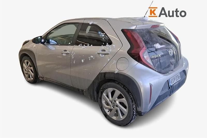 Käytetty Toyota Aygo X Multidrive S 72 HP (52 kW) 2023 Hopea Katumaasturi