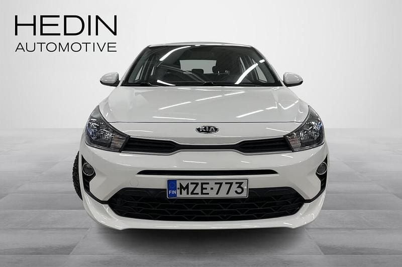 Käytetty Kia Rio LX 101 HP (74 kW) 2021 Valkoinen Viistoperä