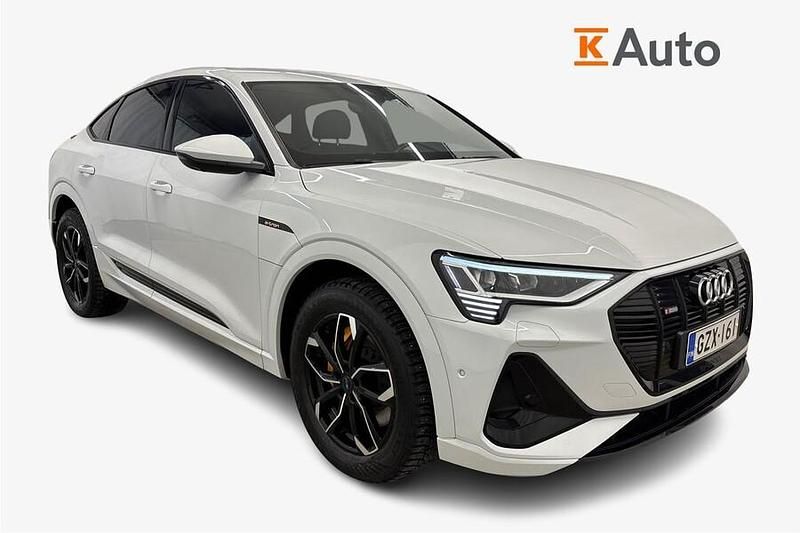 Käytetty Audi e-tron Sportback S-Line 300 kW (408 HP) 2021 Valkoinen Katumaasturi