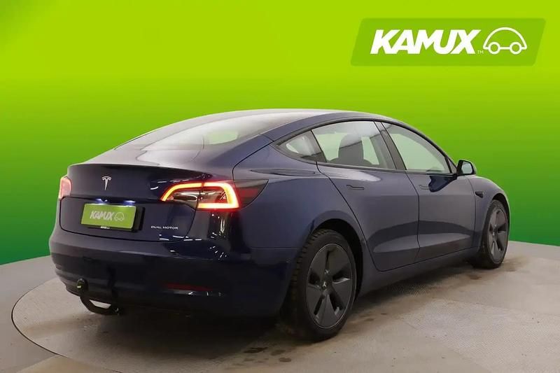 Käytetty Tesla Model 3 258 kW (351 HP) 2023 Sininen Sedan