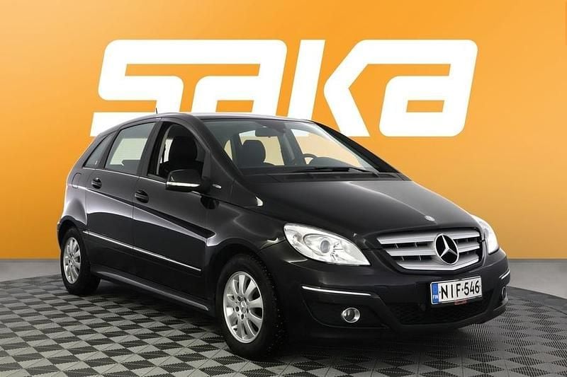 Käytetty Mercedes B180 Business 116 HP (85 kW) 2011 Tila-auto