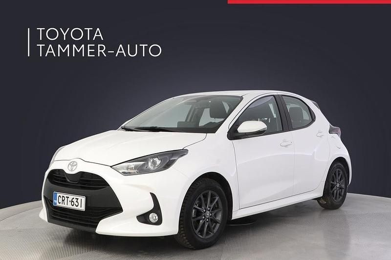 Valkoinen Käytetty 2024 Toyota Yaris Hybrid Viistoperä | 22 480 € (Supertarjous) - Kuva 1/3