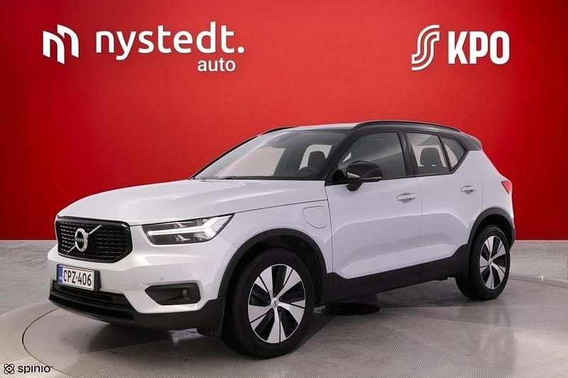 Käytetty 2021 Volvo XC40 R-Design Katumaasturi | 29 800 € (Perustarjous) - Kuva 1/3