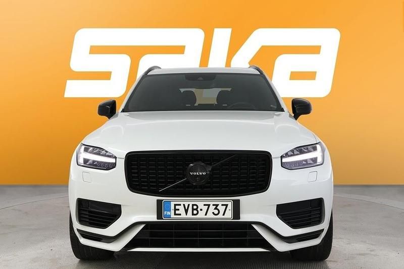 Käytetty Volvo XC90 R-Design 392 HP (288 kW) 2020 Katumaasturi