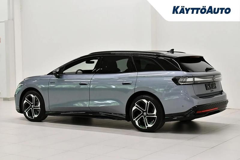 Uusi VW ID.7 GTX 250 kW (340 HP) 2025 Stonewashed blue met Farmari