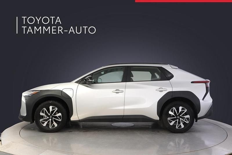 Käytetty Toyota bZ4X Active 150 kW (204 HP) 2023 1j6 / 20 Katumaasturi