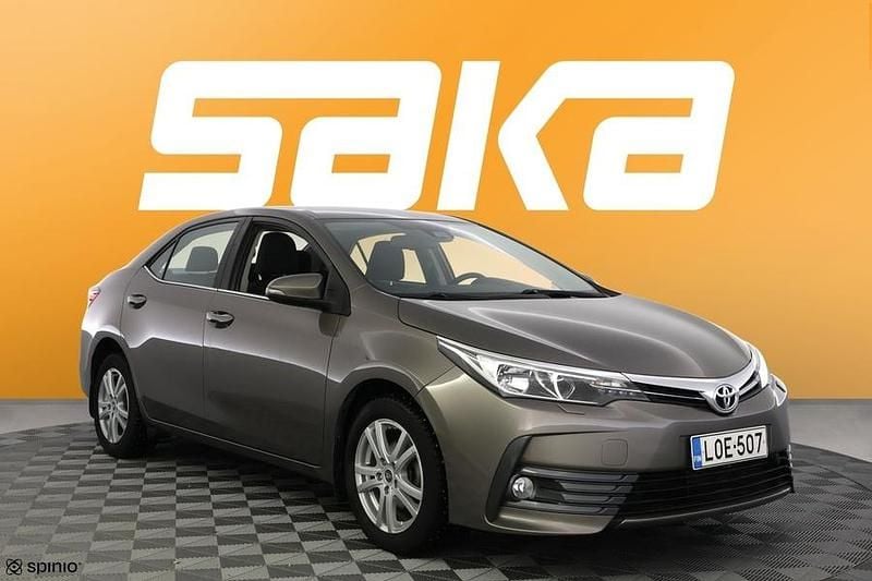 Käytetty 2017 Toyota Corolla Multidrive S Sedan | 17 990 € (Perustarjous) - Kuva 1/3