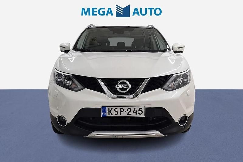Käytetty Nissan Qashqai Pack 116 HP (85 kW) 2017 Valkoinen Katumaasturi
