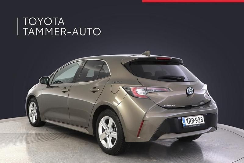 Käytetty Toyota Corolla Edition 122 HP (89 kW) 2023 Ruskea Viistoperä