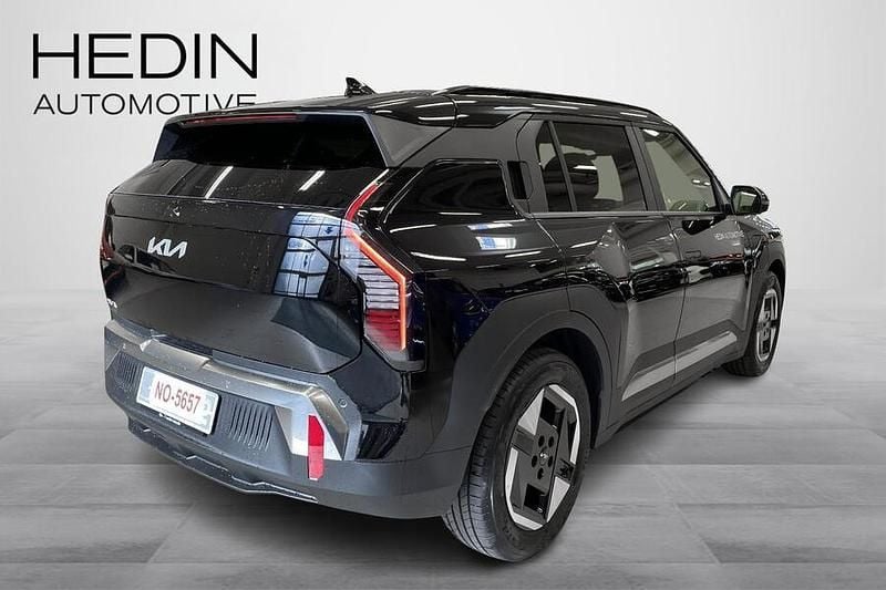 Käytetty Kia EV3 Earth 150 kW (204 HP) 2025 Musta Katumaasturi