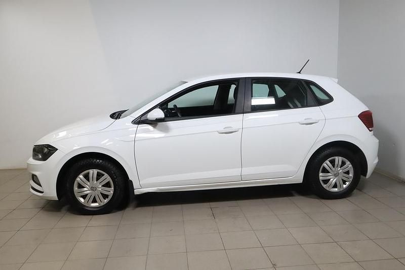 Käytetty VW Polo Trendline 75 HP (55 kW) 2018 Valkoinen Viistoperä