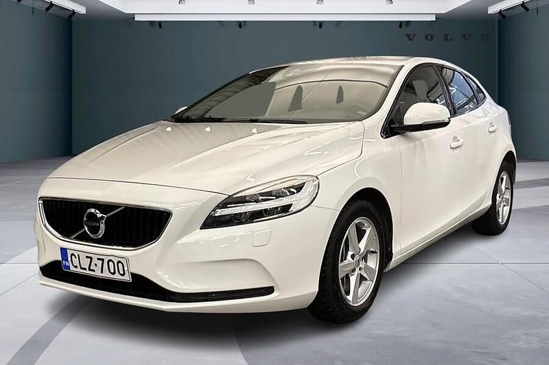 Valkoinen Käytetty 2019 Volvo V40 Business Edition Viistoperä | 22 900 € (Hieman kallis) - Kuva 1/4