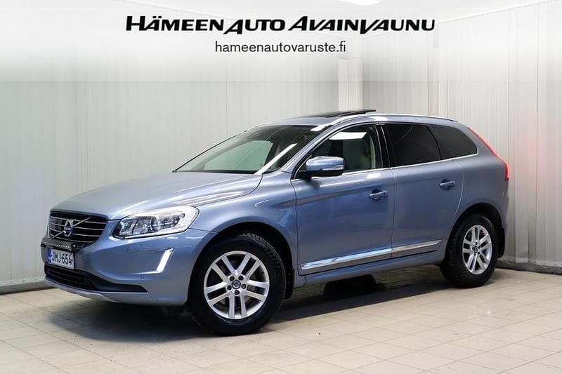 Käytetty Volvo XC60 Business Edition 190 HP (139 kW) 2017 Sininen Katumaasturi