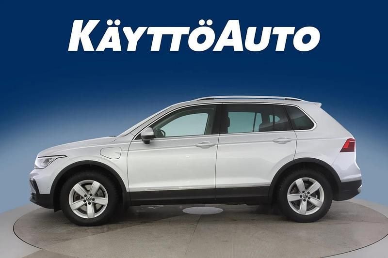 Käytetty VW Tiguan Business 245 HP (180 kW) 2021 Hopea Katumaasturi