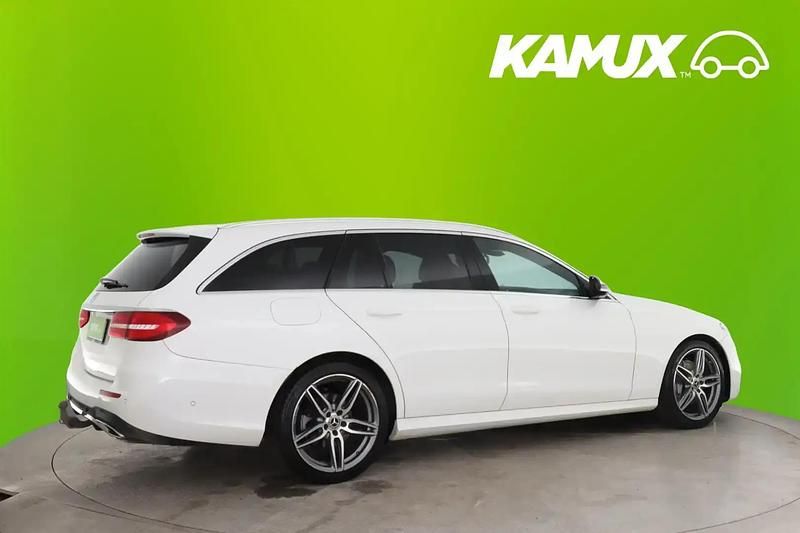 Käytetty Mercedes E200 Business 150 HP (110 kW) 2018 Valkoinen Farmari