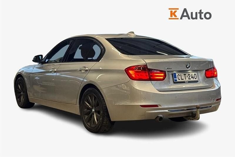 Käytetty BMW 318 143 HP (105 kW) 2015 Sedan