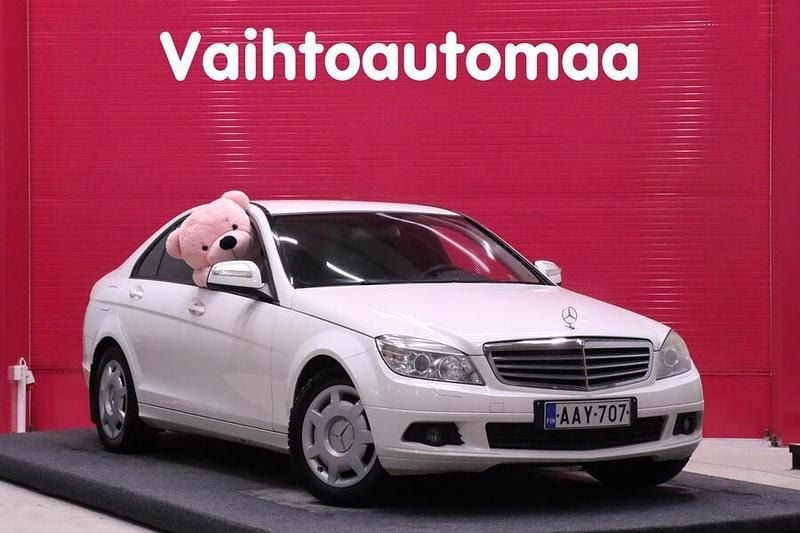 Käytetty Mercedes C180 156 HP (114 kW) 2007 Sedan