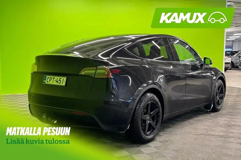 Käytetty Tesla Model Y Long Range AWD 350 kW (477 HP) 2022 Musta Katumaasturi
