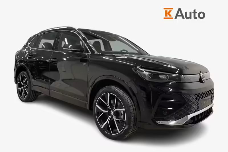 Musta Uusi 2025 VW Tiguan R-line Edition Katumaasturi | 54 200 € (Kallis) - Kuva 1/4