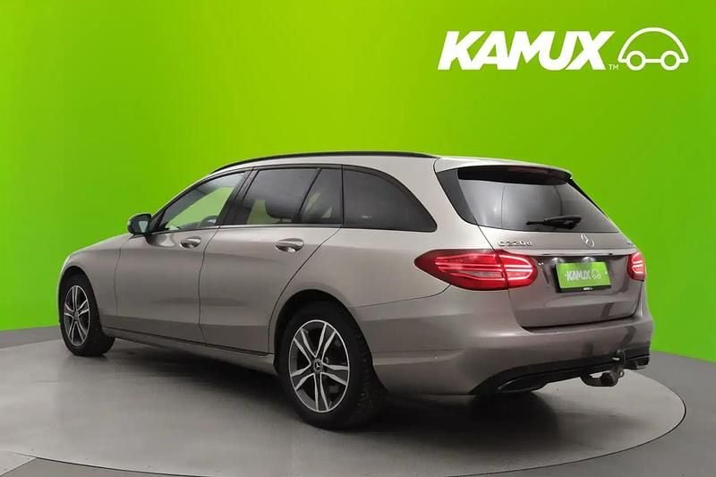Käytetty Mercedes C220 Avantgarde 194 HP (142 kW) 2019 Hopea / harmaa Farmari