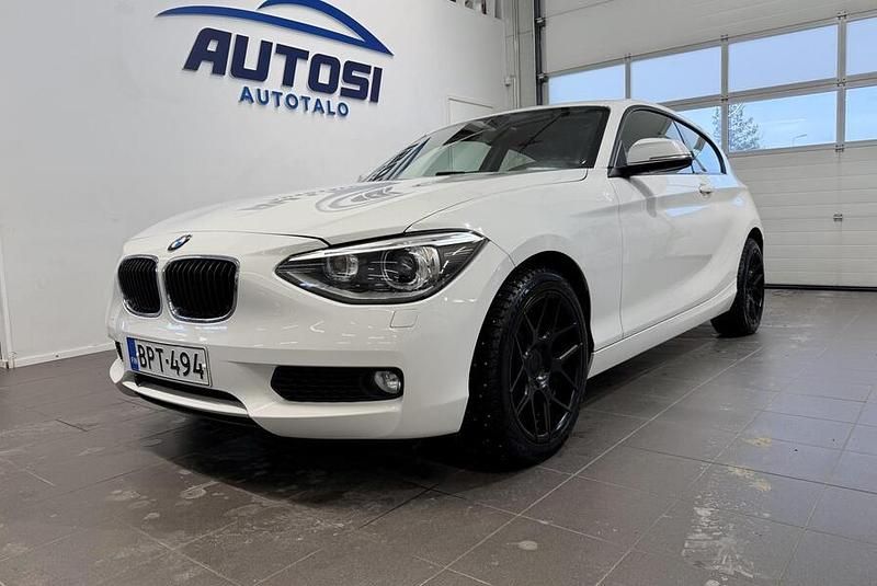 Käytetty BMW 114 M Sport 102 HP (75 kW) 2013 Valkoinen Viistoperä