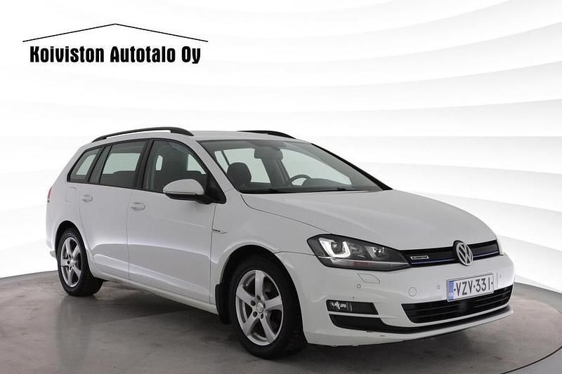 Käytetty VW Golf VII Comfortline 110 HP (80 kW) 2015 Farmari