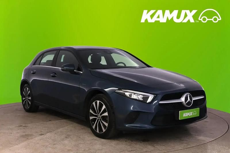 Sininen Käytetty 2020 Mercedes A250 Business Sedan | 25 670 € (Hyvä tarjous) - Kuva 1/4