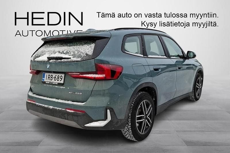 Käytetty BMW X1 245 HP (180 kW) 2023 Katumaasturi
