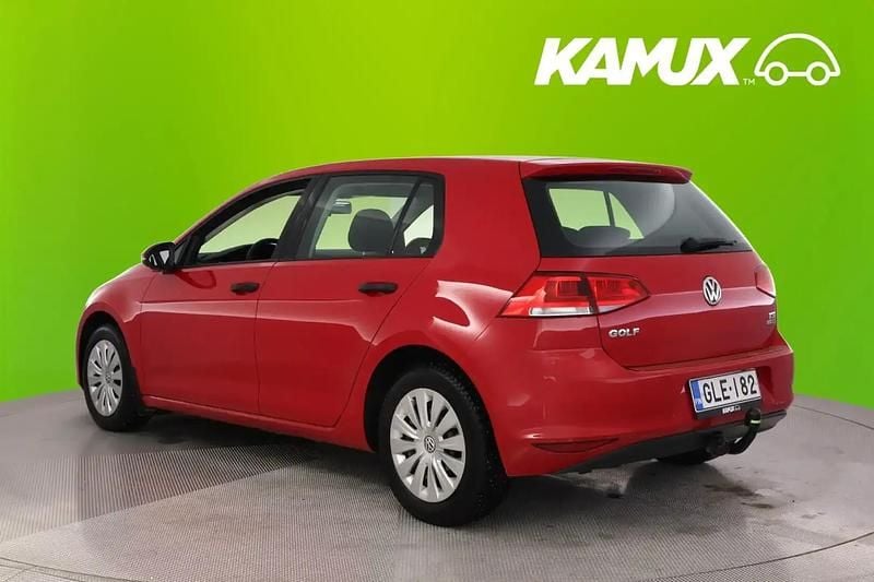 Käytetty VW Golf VII Trendline 86 HP (63 kW) 2014 Punainen Sedan