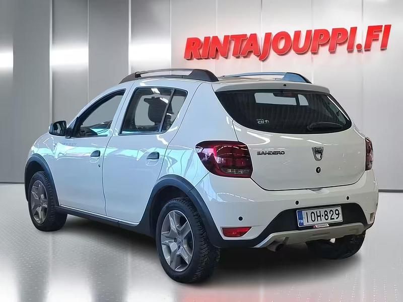 Käytetty Dacia Sandero Stepway 90 HP (66 kW) 2018 Valkoinen Viistoperä