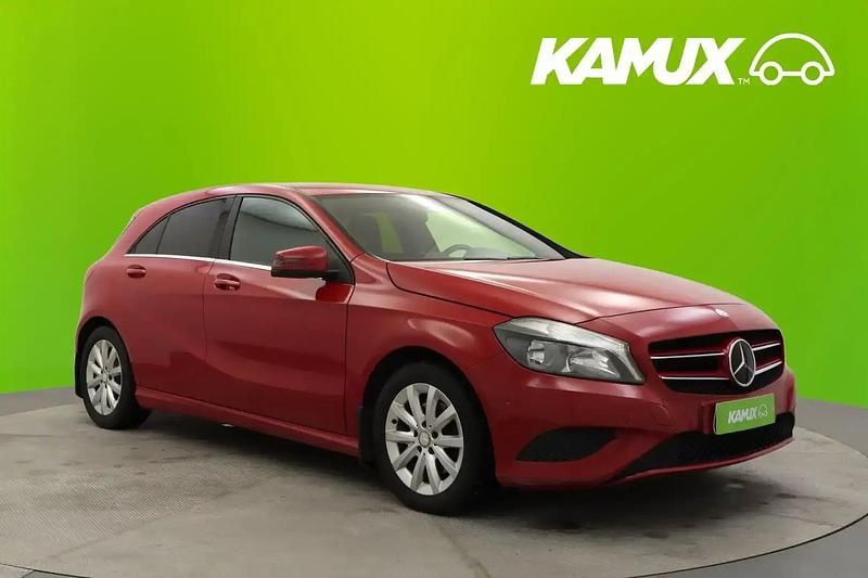 Punainen Käytetty 2012 Mercedes A180 Viistoperä | 12 690 € (Perustarjous) - Kuva 1/4