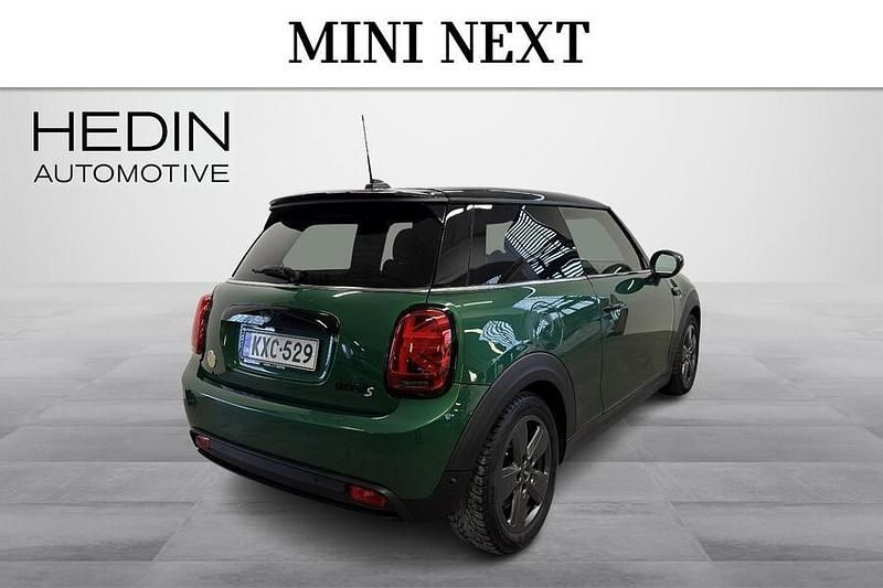 Käytetty Mini Cooper SE 135 kW (184 HP) 2022 Vihreä Viistoperä