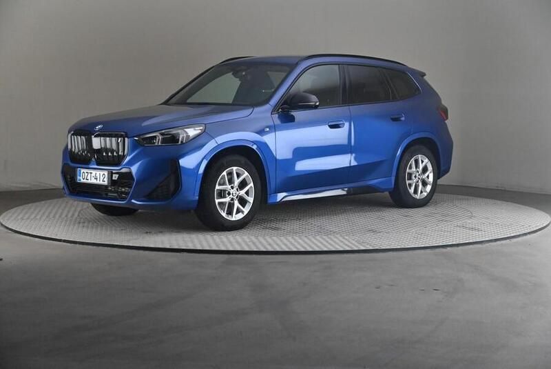 Käytetty 2023 BMW iX1 M Sport Katumaasturi | 38 900 € (Supertarjous) - Kuva 1/4