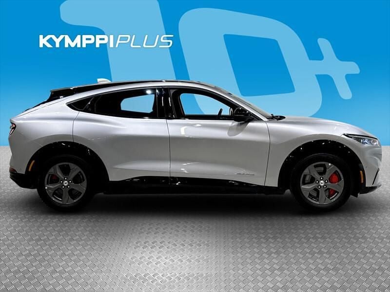 Käytetty Ford Mustang Mach-E 197 kW (269 HP) 2021 Katumaasturi