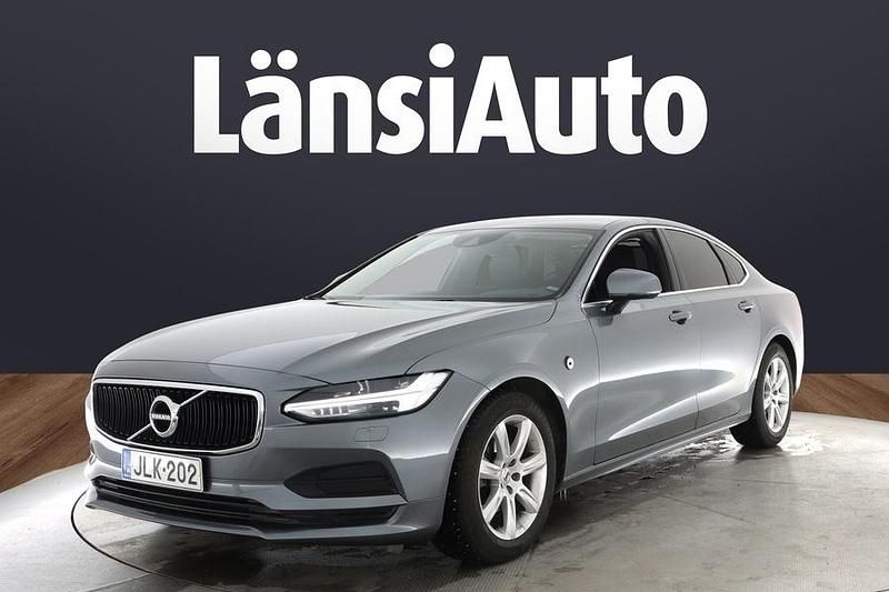Käytetty Volvo S90 Momentum 150 HP (110 kW) 2020 Harmaa Sedan
