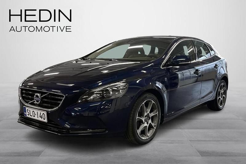 Sininen Käytetty 2014 Volvo V40 Business Edition Viistoperä | 15 490 € (Perustarjous) - Kuva 1/4