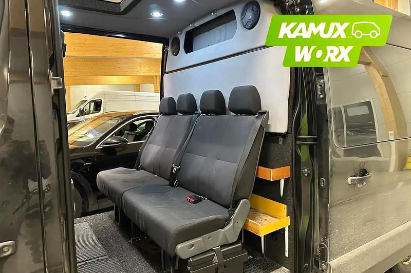 Käytetty Opel Movano 170 HP (125 kW) 2017 Musta Tila-auto