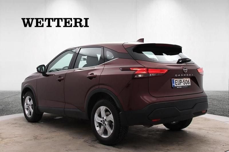 Käytetty Nissan Qashqai Acenta 158 HP (116 kW) 2023 Punainen Katumaasturi