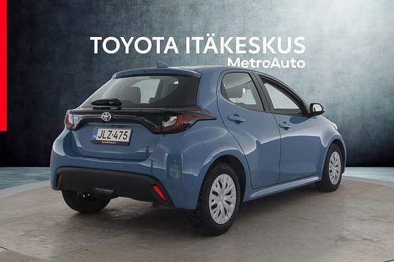 Käytetty Toyota Yaris Active 125 HP (91 kW) 2021 Sininen Viistoperä