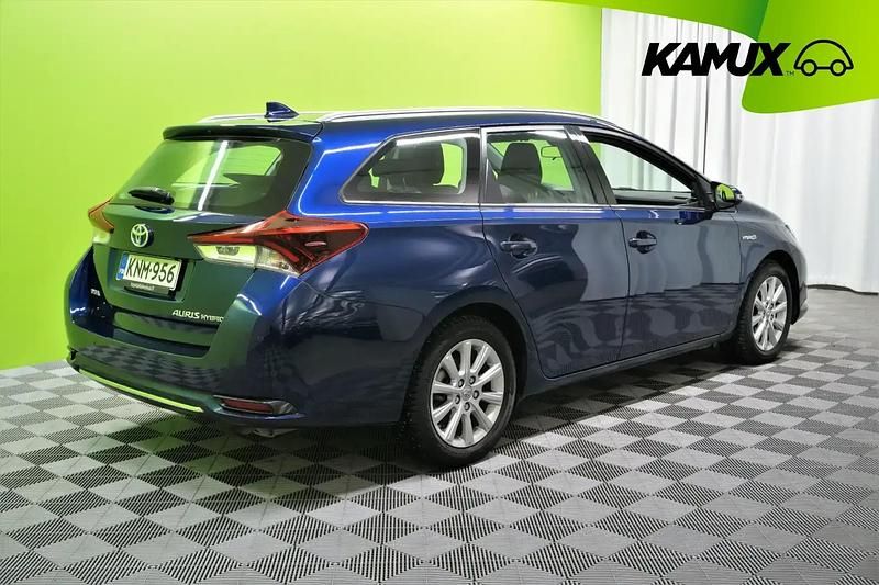 Käytetty Toyota Auris Touring Sports Edition 99 HP (72 kW) 2016 Sininen Farmari