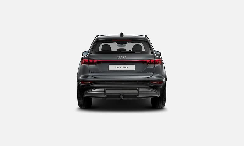 Uusi Audi Q6 e-tron S-line plus 310 kW (422 HP) 2026 Katumaasturi