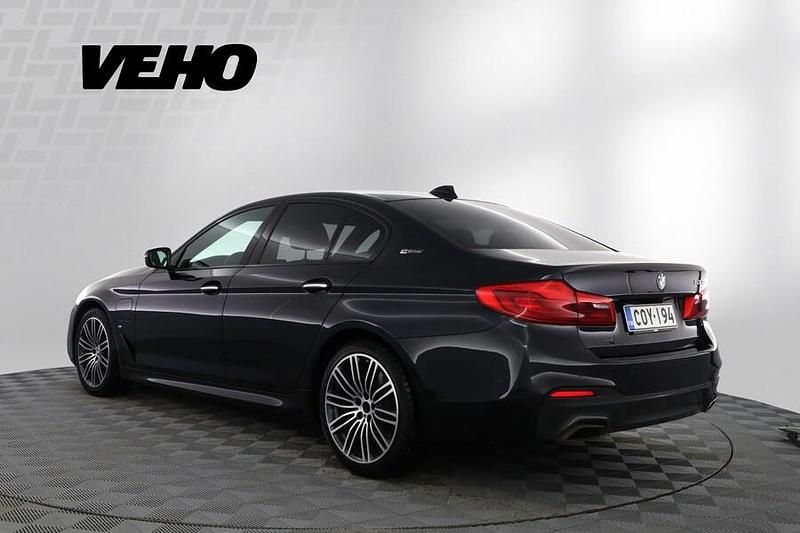 Käytetty BMW 530e Shadowline 252 HP (185 kW) 2018 Musta Sedan